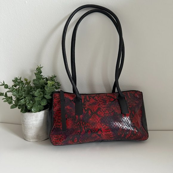 Holt Renfrew - Vintage Faux Snake Shoulder Bag - Picture 5 of 12